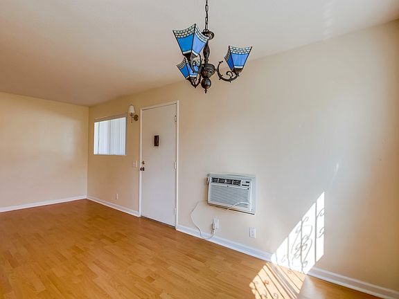 4th image of 4110 Texas St Unit 1
