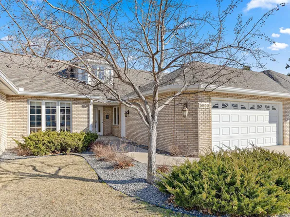 5590 Dunlap Ave N, Saint Paul, MN 55126