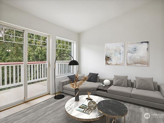4th image of 18501 SE Newport Way Unit H336