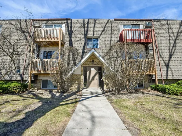 220 Madison St Unit 2A, Joliet, IL 60435