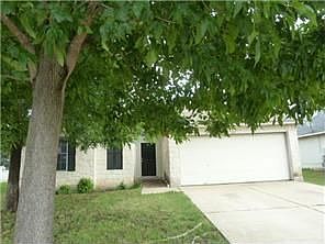 3rd image of 821 Sonny Dr