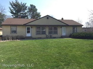 1954 Hazelwood St, Saint Paul, MN 55109