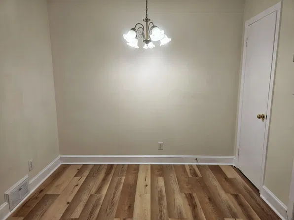 228 N Sunset Dr, Winston Salem, NC 27101