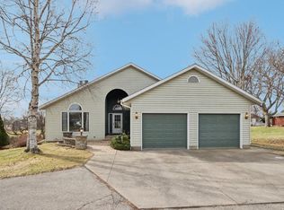 620 East Ogden STREET, Jefferson, WI 53549