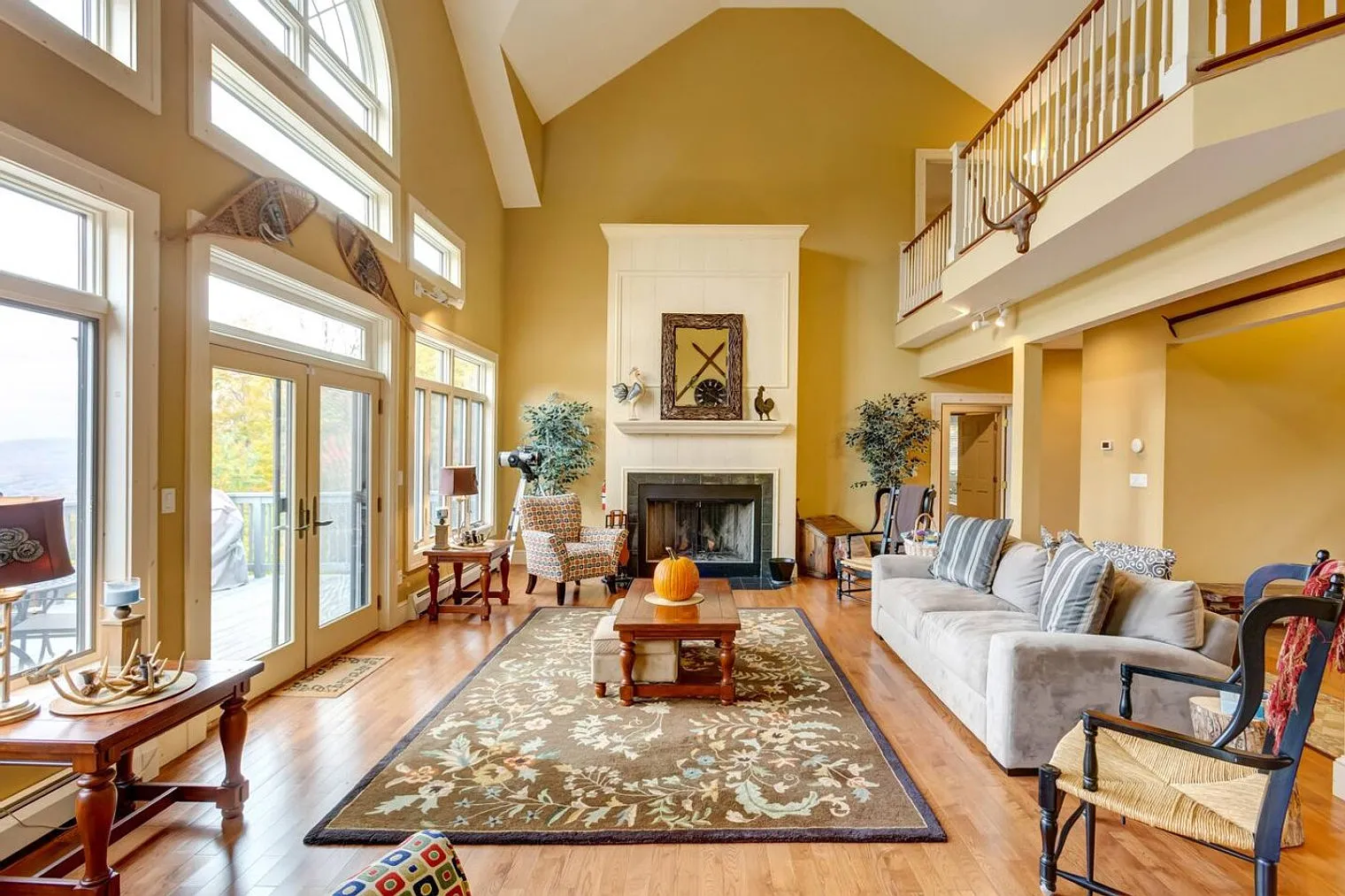 4 bed, 4.0 bath, $6,809 — Photo 1