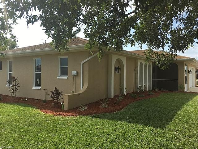 1st image of 126 NE 10th Pl