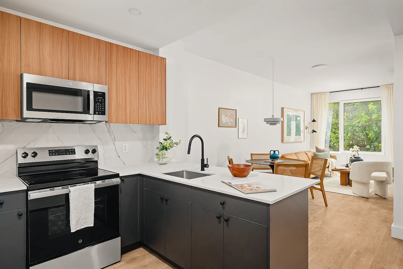 1832 Fulton Street — Photo 1
