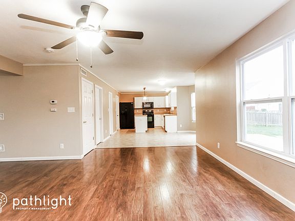 4th image of 14985 Deertrail Dr