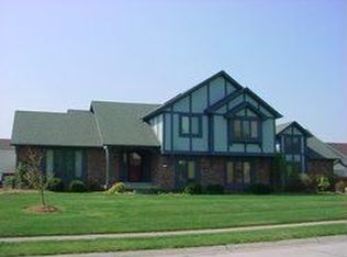 4817 Essex Ct, Carmel, IN 46033