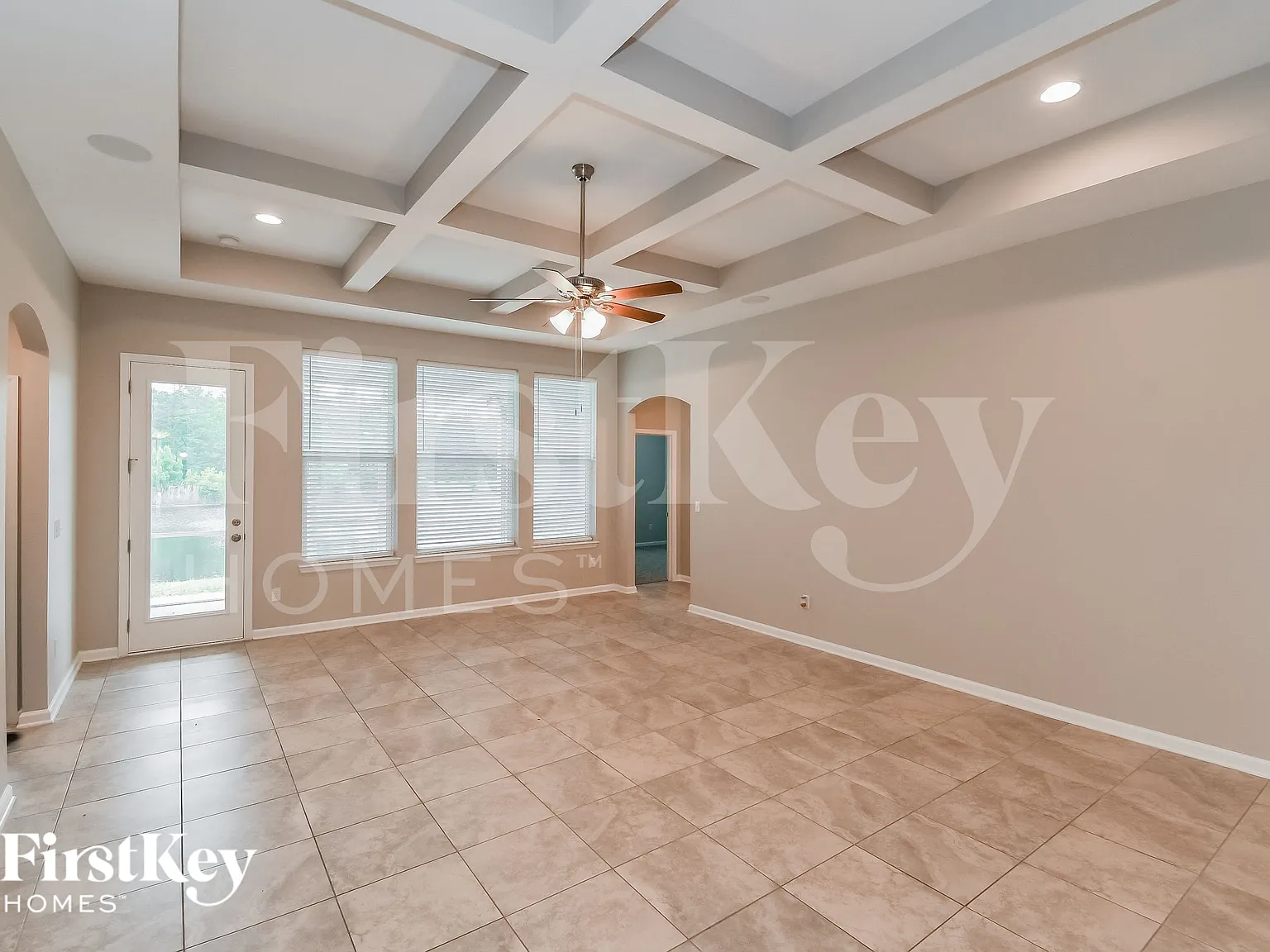 4 bed, 2.5 bath, 2515 sqft, $2,950 — Photo 3