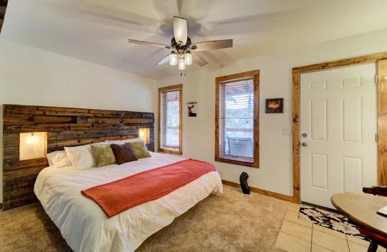 10755 Ute Pass Ave #3 — Photo 3