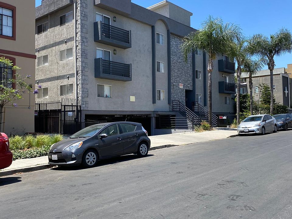 1st image of 1227 N Orange Dr APT 309
