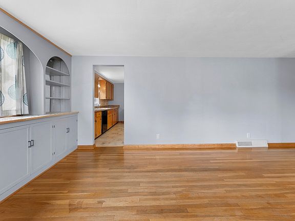 5th image of 807 Lyncourt Dr