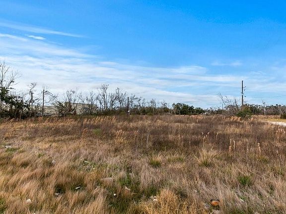 5th image of 6769 Highway 90 E
