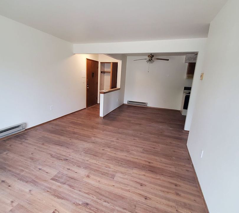 1st image of 1320 Meadowcreek Dr APT 6