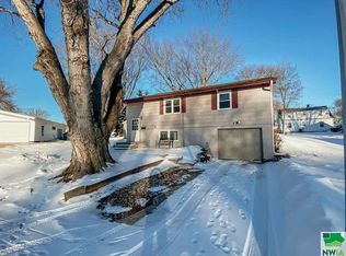111 Walnut St, Hospers, IA 51238