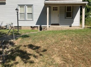 748 & 750 3rd St, Boonville, MO 65233