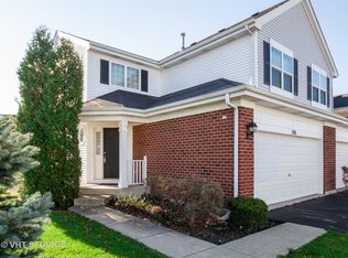 206 Macintosh Ave #13-1, Woodstock, IL 60098