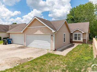 4959 Stoneback Dr, Lawrence, KS 66047