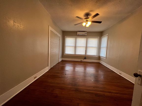 4th image of 1601 W Woodlawn Ave #3