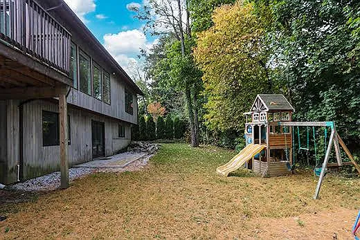 35 Old Pond Rd — Photo 22