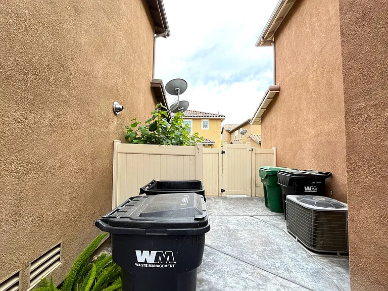 14601 Serenade Dr — Photo 42