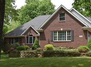 13448 Chateau Cove Dr, Holly, MI 48442
