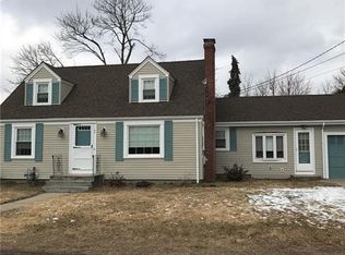 49 Lake Shore Dr, Warwick, RI 02889