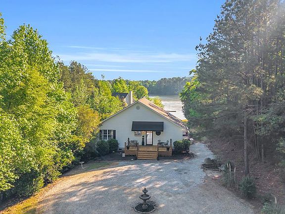 2nd image of 151 Pioneer Rd
