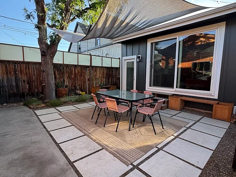923 Galapago St — Photo 5