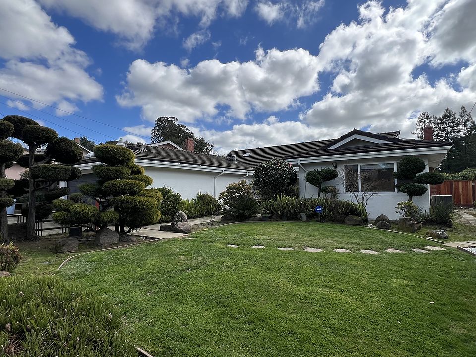 1st image of 3357 Bridle Dr