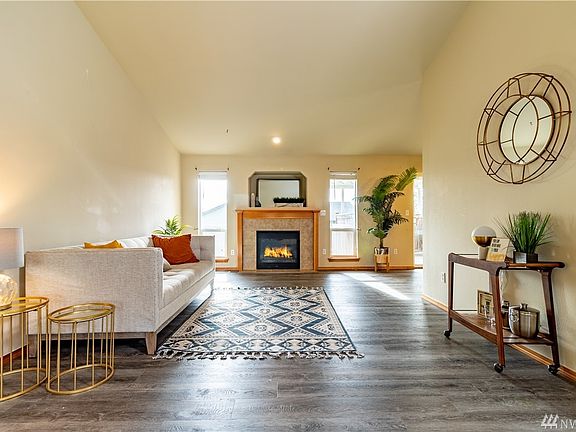 4th image of 19206 26th Avenue Ct E