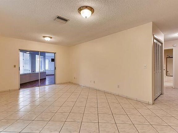 5th image of 6738 Twelve Oaks Blvd
