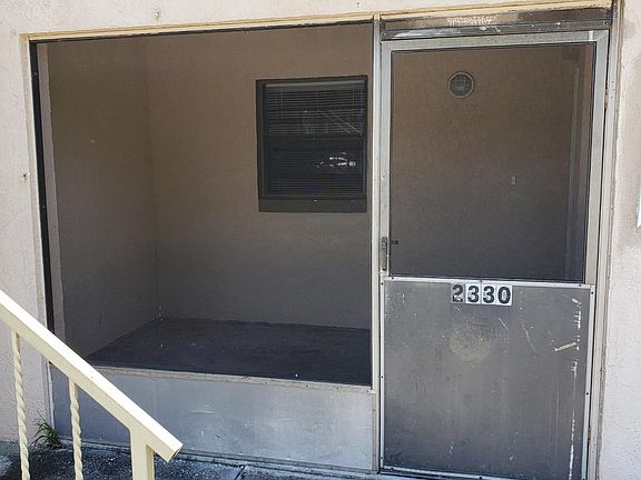 2nd image of 2330 Fox Hollow Dr
