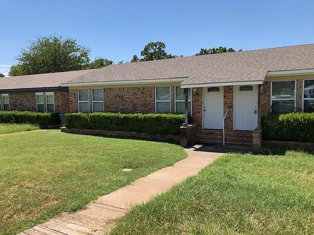 1st image of 834 Meadowlark Cir #1
