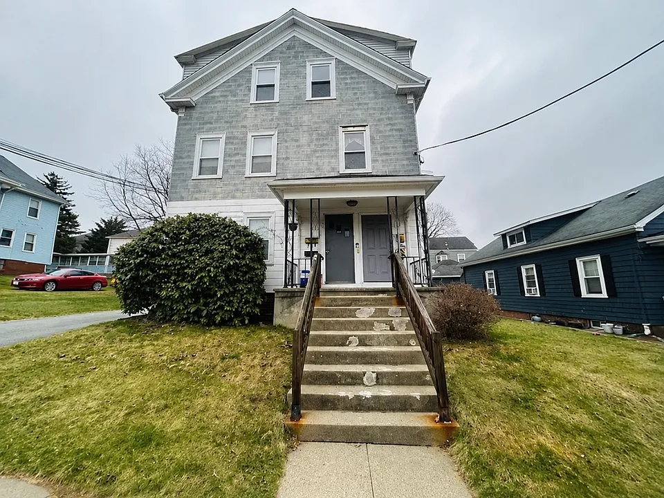 195 Mauran Ave #3