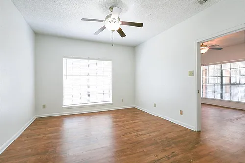 912 W 22nd St #106 Photo 1