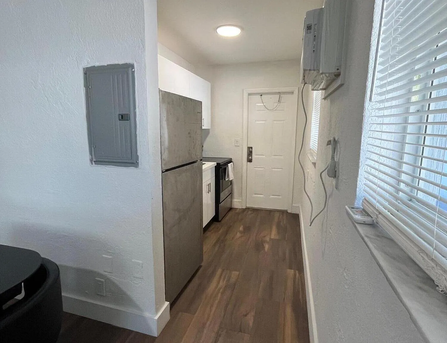 1 bed, 1.0 bath, 4497 sqft, $1,650 — Photo 2