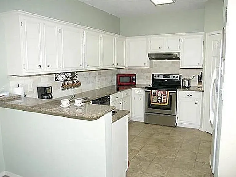 7900 Squire Ln — Photo 7