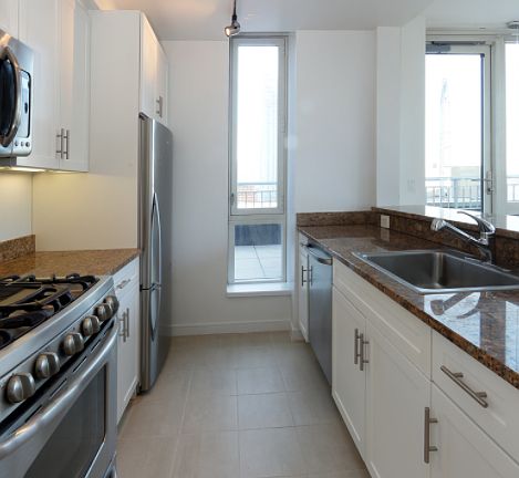 4th image of 33 W End Ave APT 4A