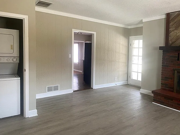 9239 McGee St — Photo 20