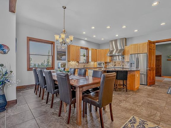 3rd image of 230 Hinz Dr