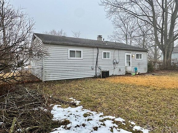 2nd image of 820 Ernroe Dr