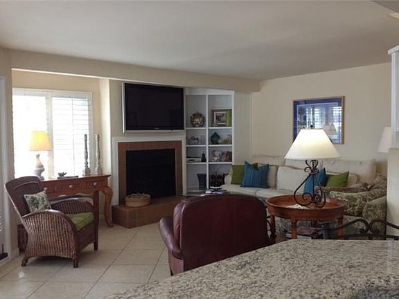 5th image of 822 San Juan Pl APT 3
