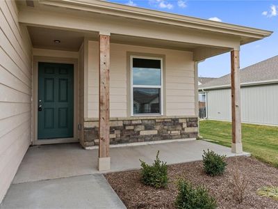 2288 Woodfield Dr, Tonganoxie, KS, 66086