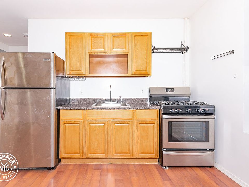 1st image of 560 Lincoln Pl #Ll