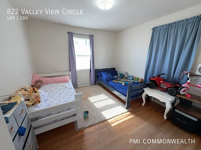 822 Valley View Cir — Photo 13
