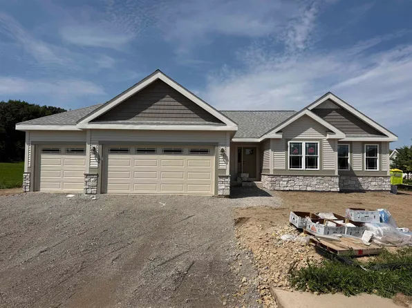 314 Summit Psge, Deerfield, WI 53531