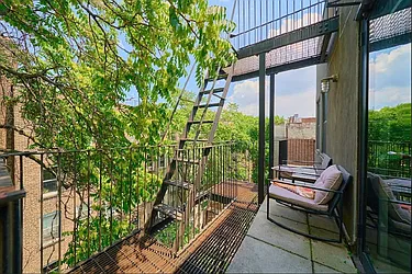 Rented by Living New York