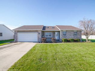 13 Old Farm South Ct, Bradley, IL 60915